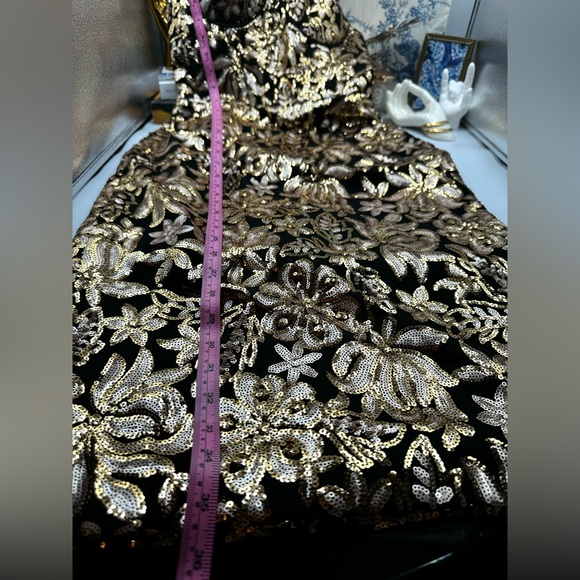 🆕 BRONX & BANCO 🧿 NWOT Louise Floral Sequin Midi Dress - Black & - Picture 17 of 17